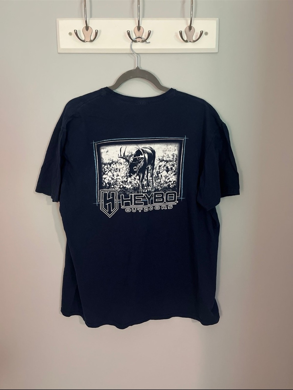 Heybo Outdoors Men's Navy Graphic Short Sleeve Tee
